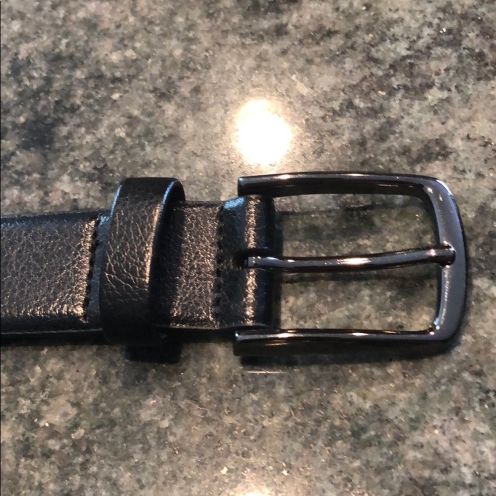 Black leather men’s belt
